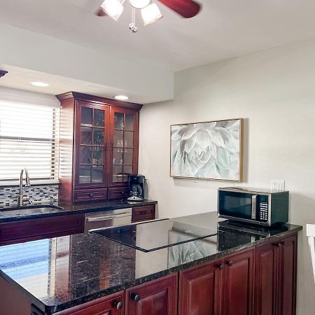 Knot A Care Remodeled Direct Water Access Condo With Ocean And Pool Views Now Sleeps Six Марко Айлънд Екстериор снимка