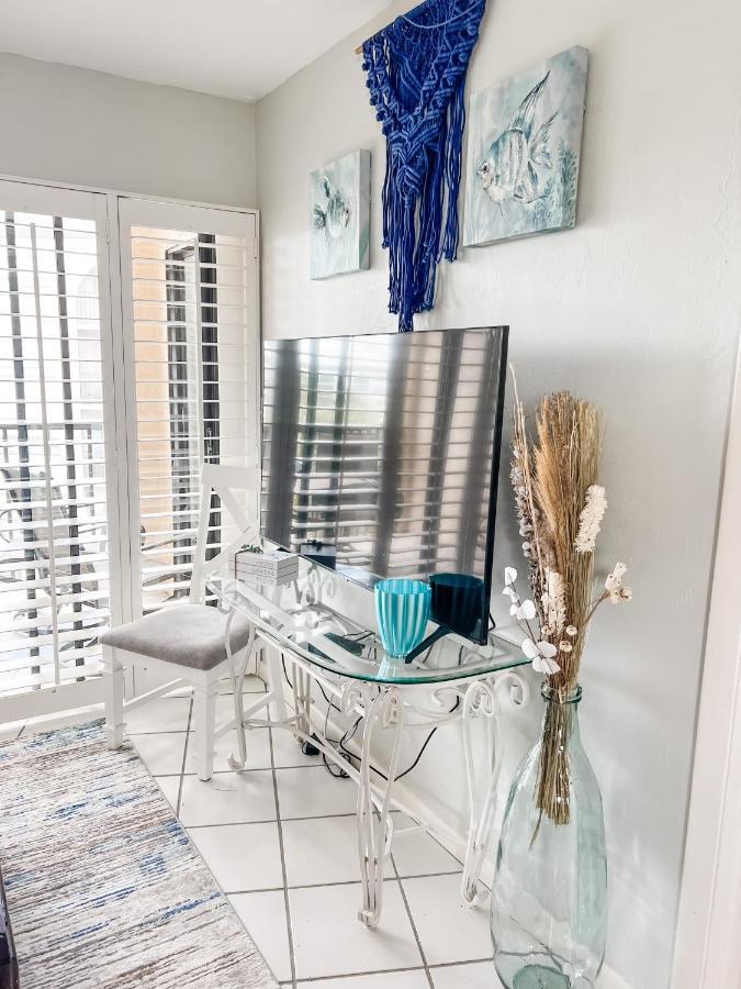 Knot A Care Remodeled Direct Water Access Condo With Ocean And Pool Views Now Sleeps Six Марко Айлънд Екстериор снимка