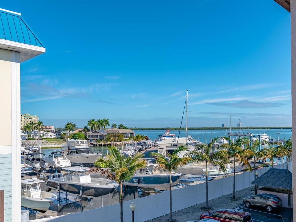 Knot A Care Remodeled Direct Water Access Condo With Ocean And Pool Views Now Sleeps Six Марко Айлънд Екстериор снимка